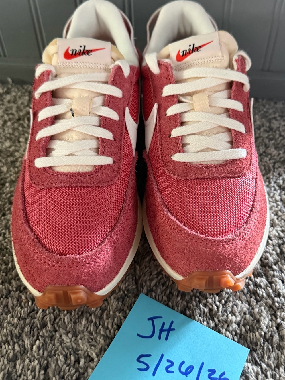 Women’s 7 Nike Pink Suede & Mesh Sneakers - Picture 3 of 7